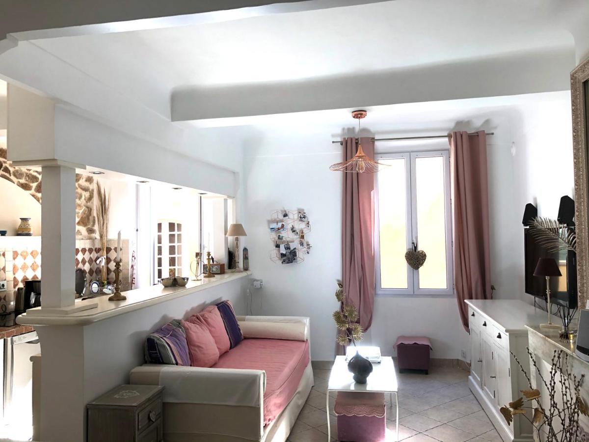 Appartement De Charme Au Coeur De แซ็ง-ทรอเป ภายนอก รูปภาพ