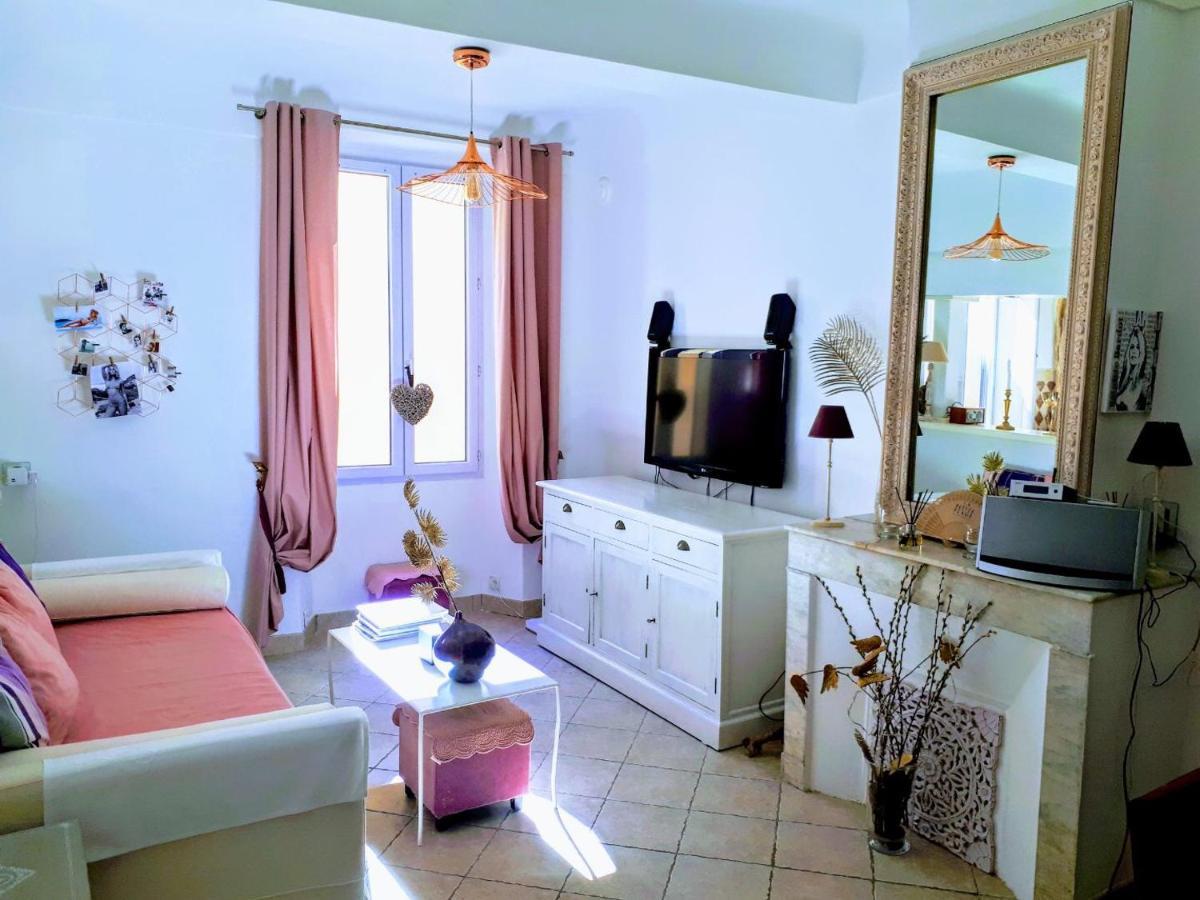 Appartement De Charme Au Coeur De แซ็ง-ทรอเป ภายนอก รูปภาพ
