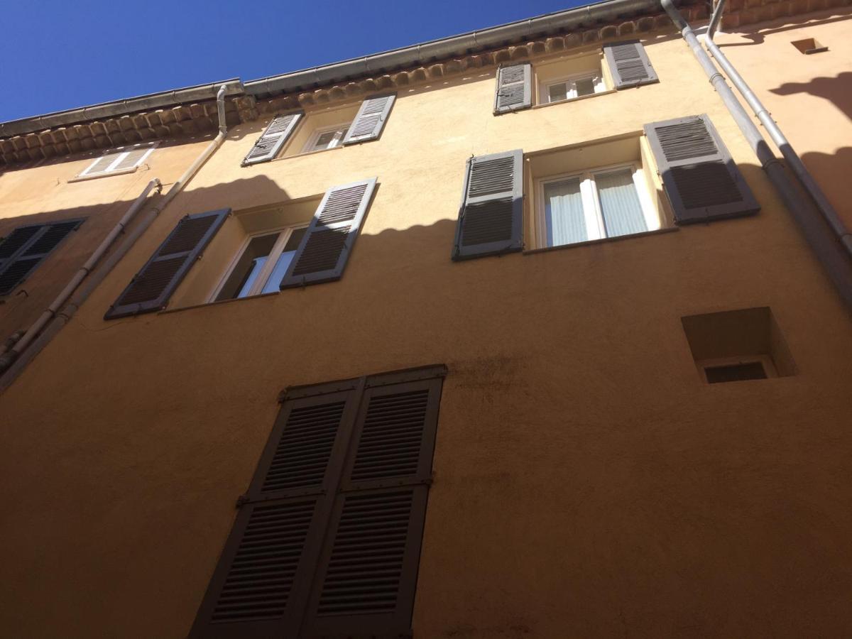 Appartement De Charme Au Coeur De แซ็ง-ทรอเป ภายนอก รูปภาพ